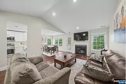 3 Juniper Court 125 #125, Clifton, NJ 07014 - Photo 2