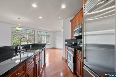 7400 River Road 438 #438, North Bergen, NJ 07047 - Photo 8