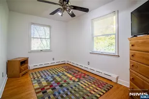 10 Locust Ln, Mahwah, NJ 07430 - Photo 10