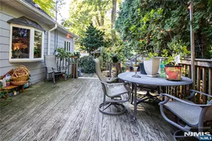 10 Locust Ln, Mahwah, NJ 07430 - Photo 22