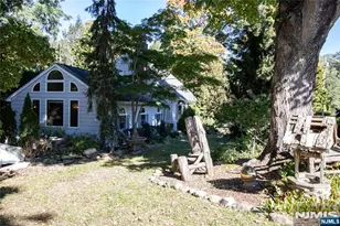 10 Locust Ln, Mahwah, NJ 07430 - Photo 28