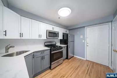 9 Park Avenue 2A #2A, Rutherford, NJ 07070 - Photo 6