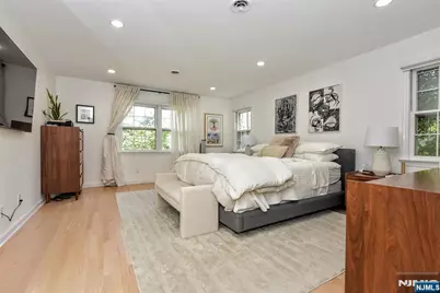 388 Carriage Lane, Wyckoff Township, NJ 07481 - Photo 20