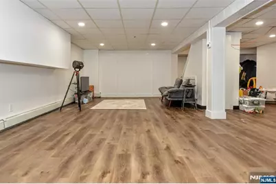 388 Carriage Lane, Wyckoff Township, NJ 07481 - Photo 24