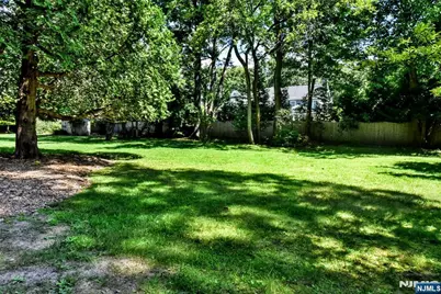 388 Carriage Lane, Wyckoff Township, NJ 07481 - Photo 28