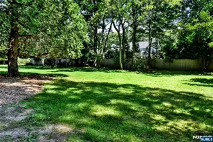 388 Carriage Ln, Wyckoff Township, NJ 07481 - Photo 28