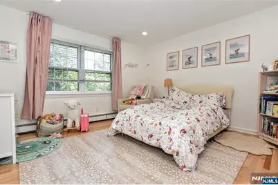 388 Carriage Lane, Wyckoff Township, NJ 07481 - Photo 18