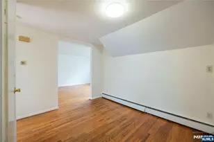 335 10th Street 2nd Fl, Palisades Park, NJ 07650 - Photo 10