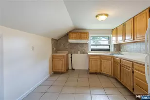 335 10th Street 2nd Fl, Palisades Park, NJ 07650 - Photo 6