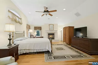 87 Linden Avenue, Emerson, NJ 07630 - Photo 22