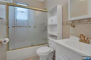 113 Oakwood Ave, Cliffside Park, NJ 07010 - Photo 14