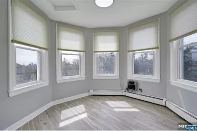 113 Oakwood Avenue, Cliffside Park, NJ 07010 - Photo 18