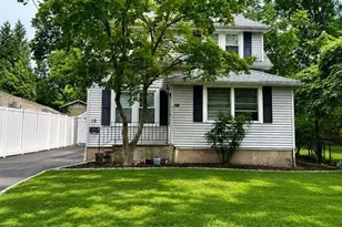 19 Mattocks Pl, Closter, NJ 07624 - Photo 1