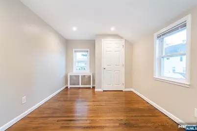 189 Washington Avenue 2nd Floor #2nd Floor, Little Ferry, NJ 07643 - Photo 2