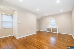 189 Washington Ave 2nd Floor, Little Ferry, NJ 07643 - Photo 4