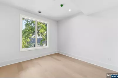 1017 Kingsland Lane, Fort Lee, NJ 07024 - Photo 26