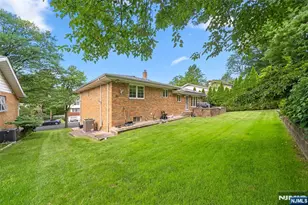 55 Birch St, Englewood Cliffs, NJ 07632 - Photo 28