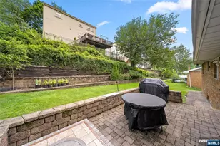 55 Birch St, Englewood Cliffs, NJ 07632 - Photo 26