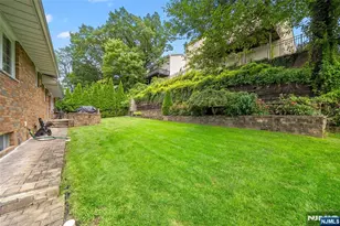 55 Birch St, Englewood Cliffs, NJ 07632 - Photo 28