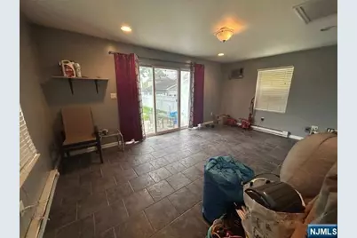 31 Bamford Avenue 1st Floor #1st floor, Hawthorne, NJ 07506 - Photo 6