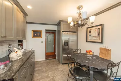 424 Oak Street, Ridgefield, NJ 07657 - Photo 14