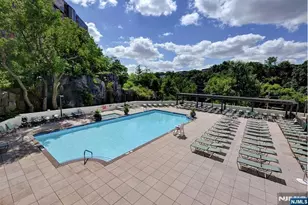 250 Gorge 21B, Cliffside Park, NJ 07010 - Photo 24