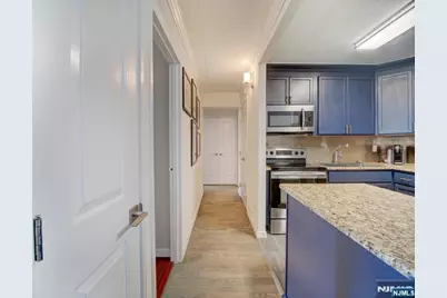 250 Gorge 21B #21B, Cliffside Park, NJ 07010 - Photo 10