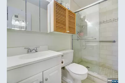 250 Gorge Road 22F #22F, Cliffside Park, NJ 07010 - Photo 16