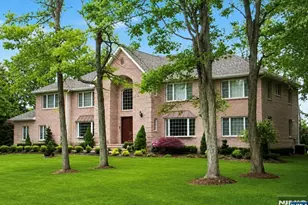 604 Grandview Terrace, Franklin Lakes, NJ 07417 - Photo 2