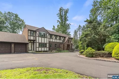 81 Old Tappan Road, Old Tappan, NJ 07675 - Photo 2