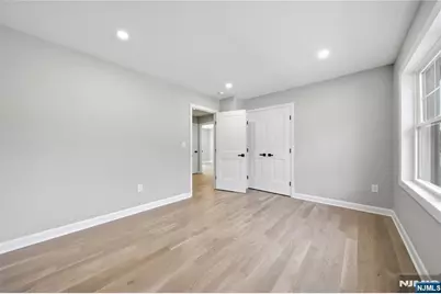 182 W Grand Avenue, Park Ridge, NJ 07656 - Photo 14