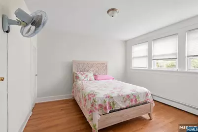 526 E 25th Street, Paterson, NJ 07514 - Photo 4