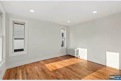 180 Cutter Avenue, Woodbridge Township, NJ 08863 - Photo 18