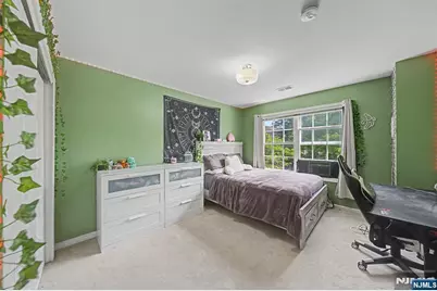 214 Levinberg Lane, Wayne, NJ 07470 - Photo 18