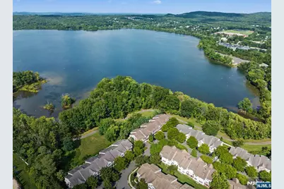 214 Levinberg Lane, Wayne, NJ 07470 - Photo 1