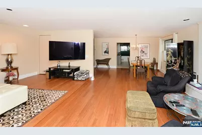 477 Piermont Avenue T477 #T477, River Vale Township, NJ 07675 - Photo 8
