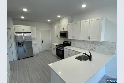 51 Main Street 201 #201, Bergenfield, NJ 07621 - Photo 4
