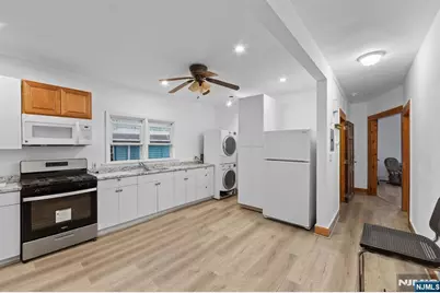 123 Washington Street, East Orange, NJ 07017 - Photo 28