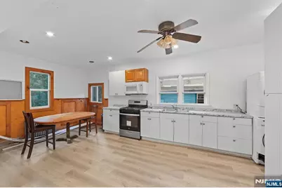 123 Washington Street, East Orange, NJ 07017 - Photo 2