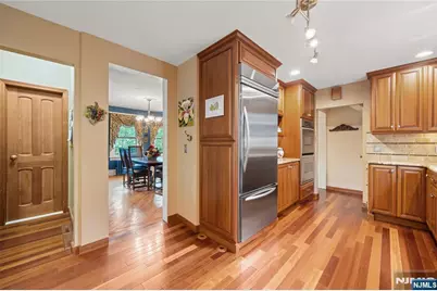 226 Whitford Avenue, Nutley, NJ 07110 - Photo 18