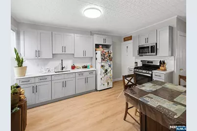 279 4th Street, Paterson, NJ 07522 - Photo 18