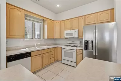 66 Harwood Road, Monroe Township, NJ 08831 - Photo 8