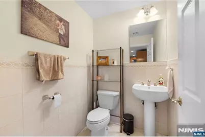 105 6th Street A #A, Fairview, NJ 07022 - Photo 10
