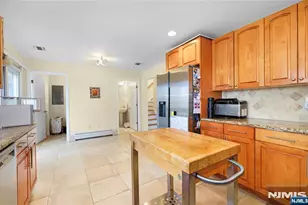 105 6th Street A, Fairview, NJ 07022 - Photo 8