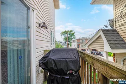 105 6th Street A #A, Fairview, NJ 07022 - Photo 12