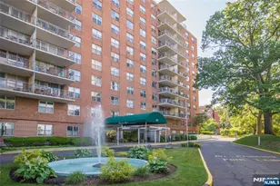 301 Beech Street 11H, Hackensack, NJ 07601 - Photo 4