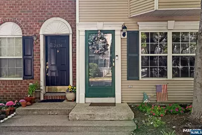 2373 Phillip Court, Mahwah, NJ 07430 - Photo 2