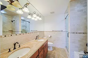 2462 3rd Street 2462, Fort Lee, NJ 07024 - Photo 28
