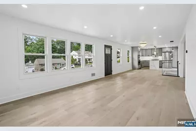 20 Manito Avenue, Oakland, NJ 07436 - Photo 6