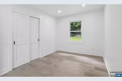 20 Manito Avenue, Oakland, NJ 07436 - Photo 22